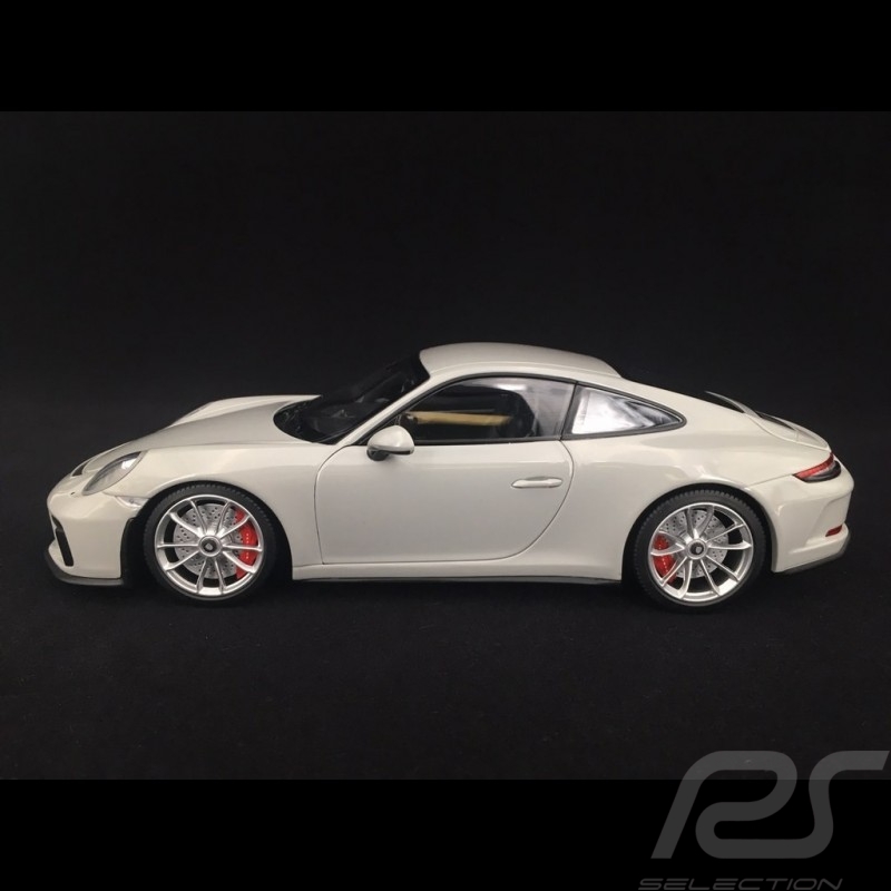 Porsche 911 type 991 GT3 Touring phase II 2018 gris craie chalk grey kreidegrau 1/18 Minichamps 110067424