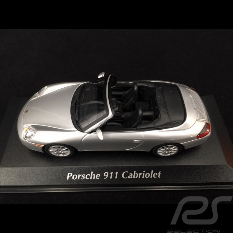 Porsche 911 Cabriolet Silver 2001 MINICHAMPS 1:43 940061031 996 