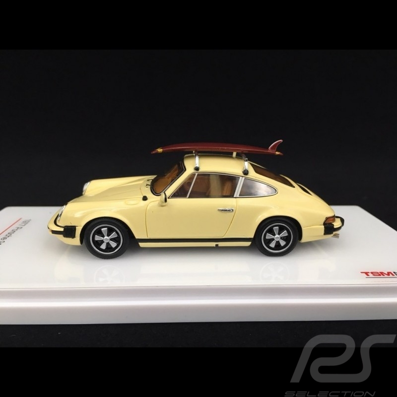Porsche 911 S 2.7 1977 beige Sahara avec planche de surf 1/43 Truescale TSM430191 with surfboard mit surfbrett