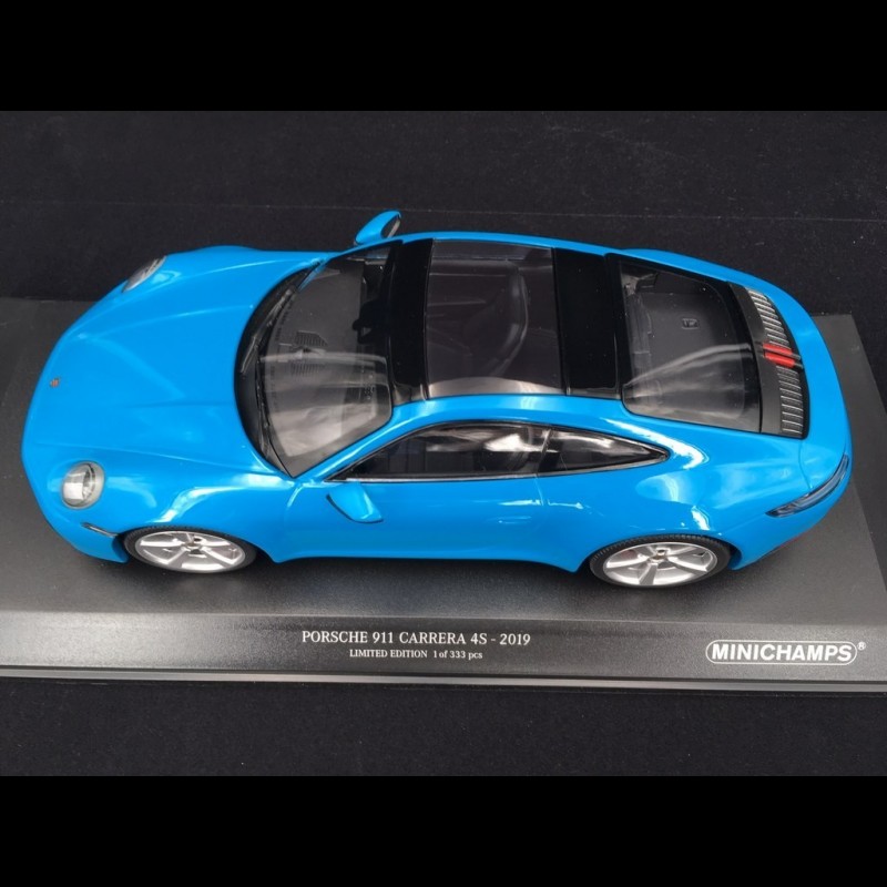Porsche 911 type 992 Carrera 4S 2019 miami blue 1/18 Minichamps