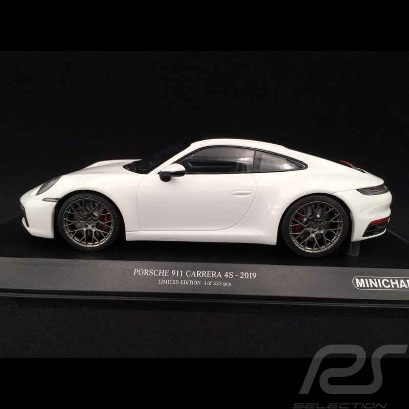 Porsche 911 typ 992 Carrera 4S 2019 carrara weiß 1/18 Minichamps 153067325