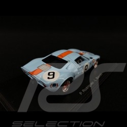 Ford GT40 Mk I n° 9 Gulf Winner Le Mans 1968 1/43 Spark 43LM68