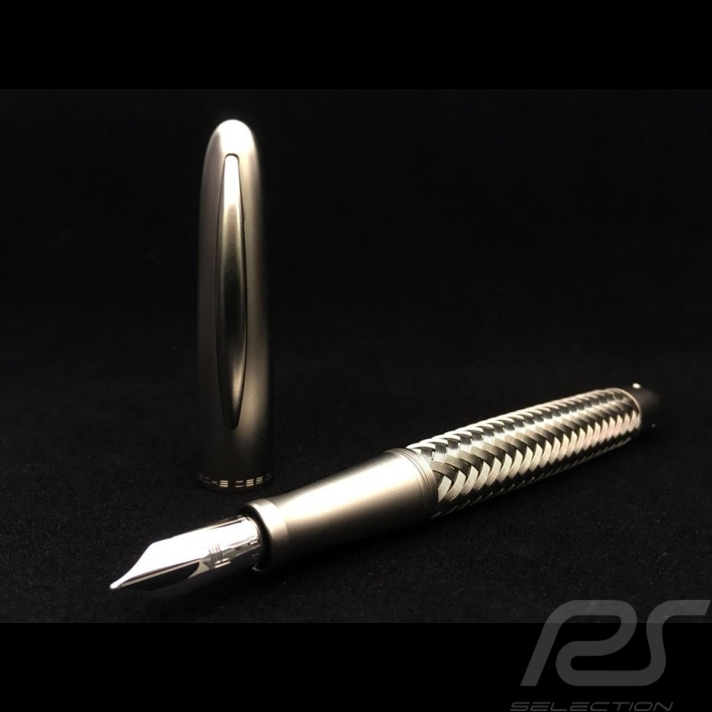 Porsche Design Tec Flex Edelstahl Füllfederhalter P3110