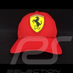 Casquette Ferrari emblème écusson rouge