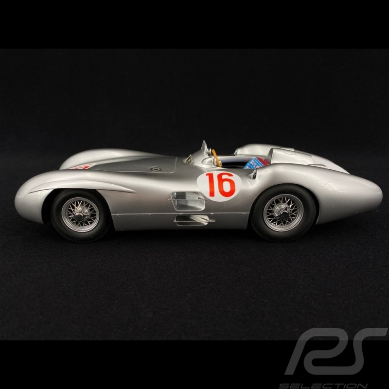 Mercedes-Benz F1 W196 Streamliner n° 16 Sieger GP Italy 1954 1/18 CMR CMR066