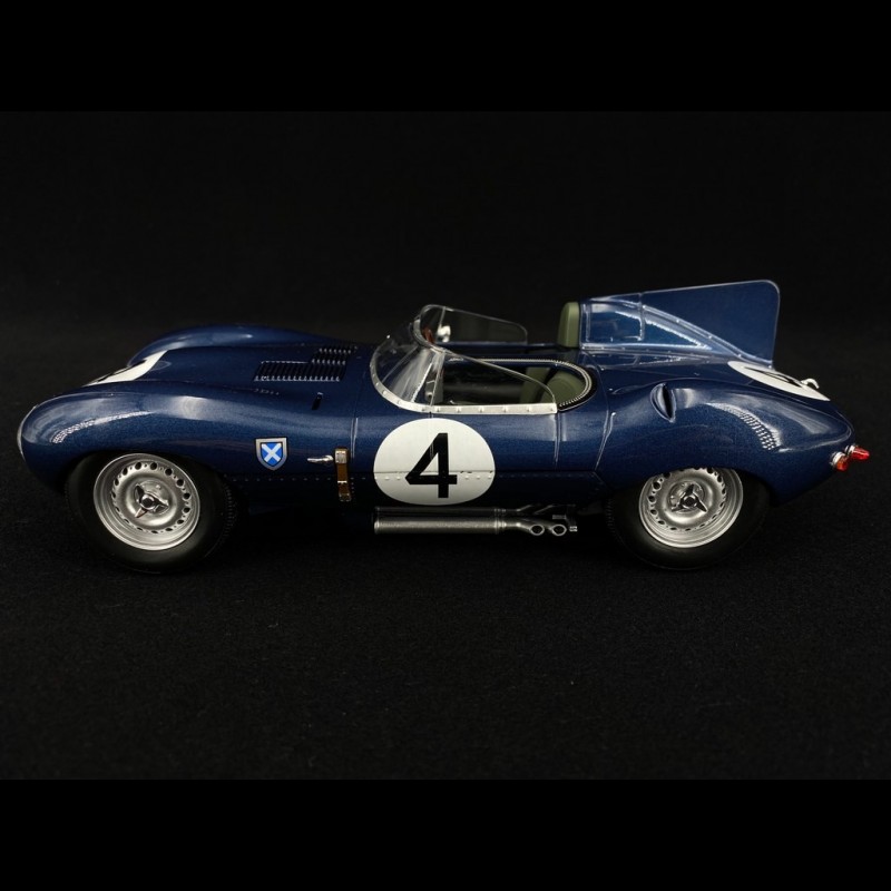 Jaguar D-Type 3.4L S6 n° 4 Vainqueur Le Mans 1956 Ecurie Ecosse 1/18 CMR  CMR142