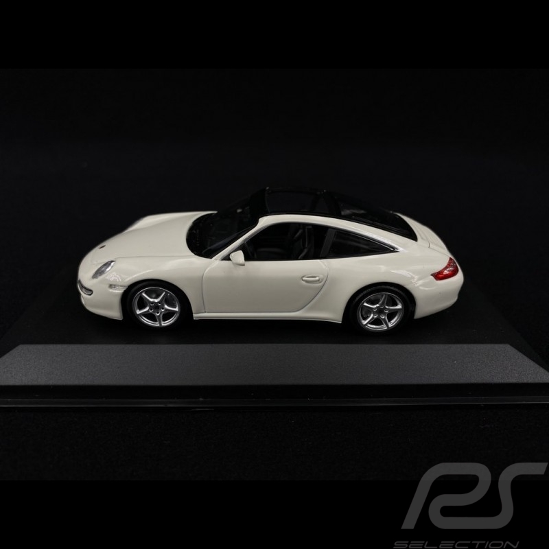 Porsche 911 typ 997 Targa 2006 weiß 1/43 Minichamps 940066160