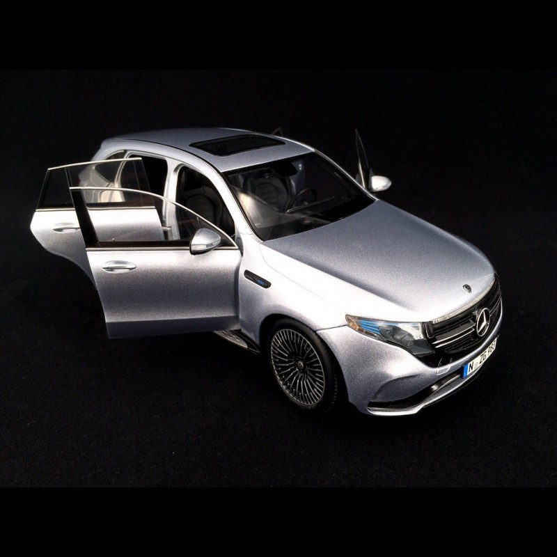 Mercedes-Benz EQC 400 4matic Silver grey metallic 1/18 NZG 983/55