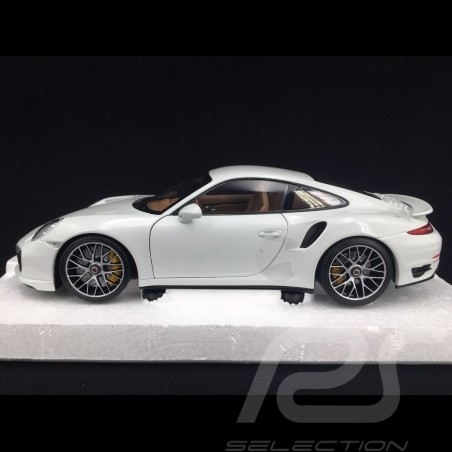 Porsche 911 typ 991 Turbo S 2013 weiß 1/18 Minichamps 113062321