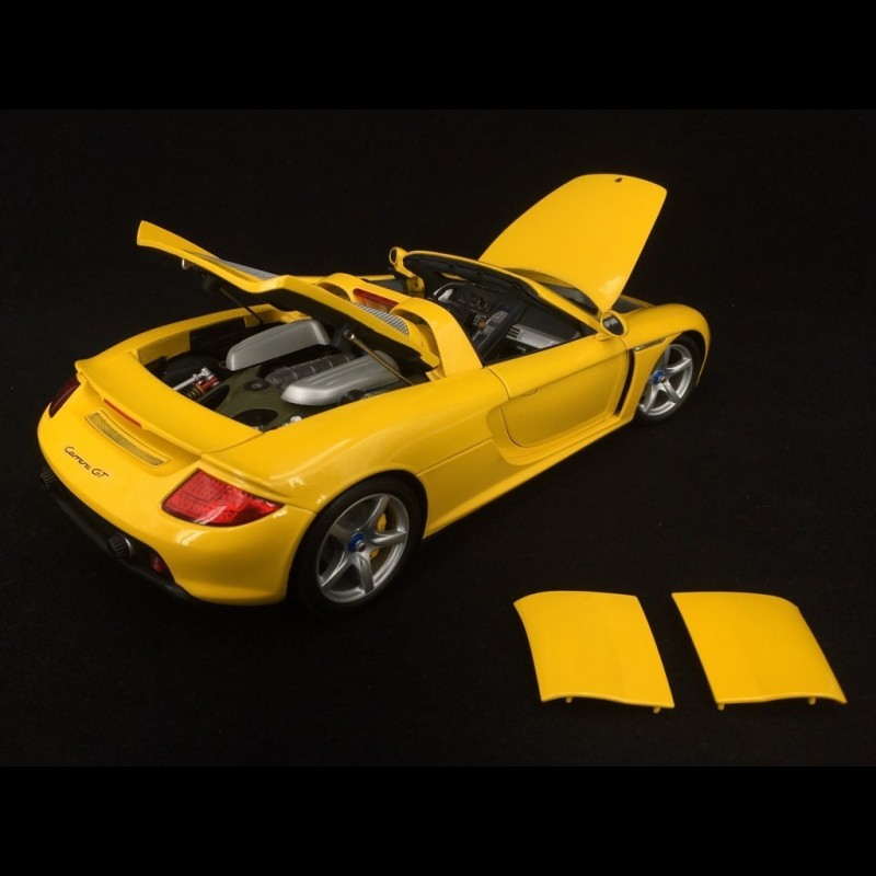 Porsche Carrera GT 2004 yellow 1/18 Minichamps 100062631