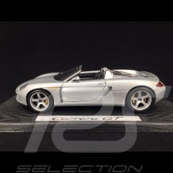 Porsche Carrera GT 2003 argent 1/18 Maisto WAP02102012