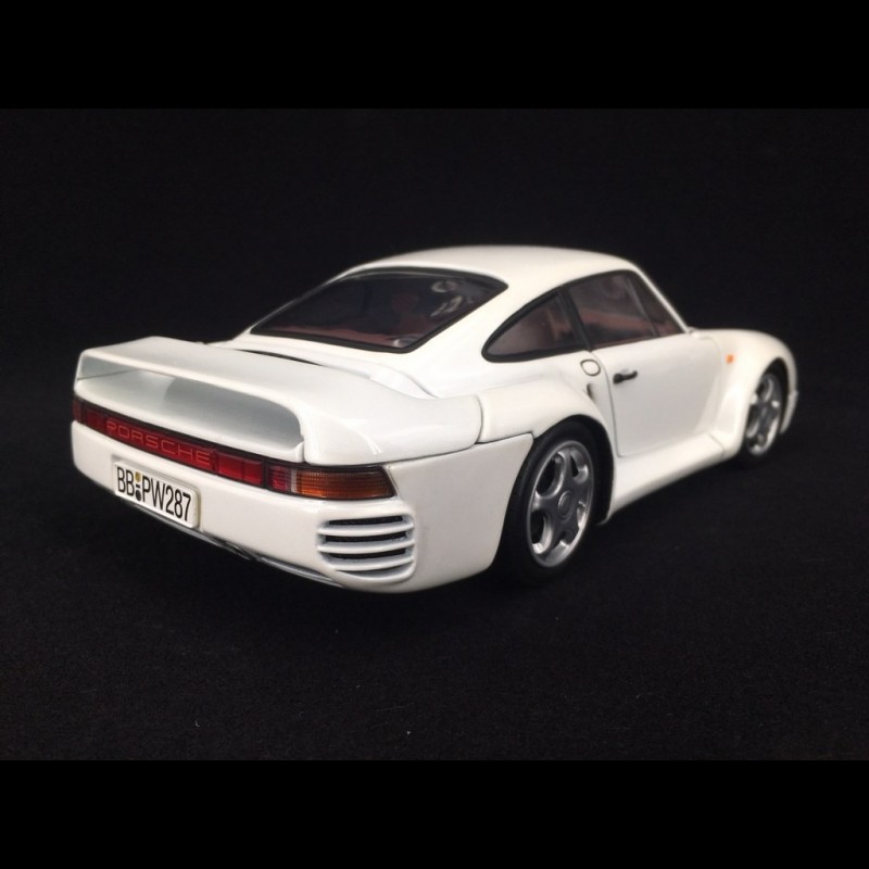 Porsche 959 1983 pearly white 1/18 Exoto Motorbox 46268