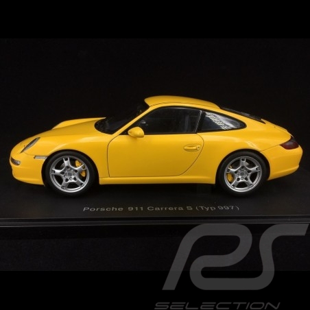 Porsche 911 type 997 Carrera S 2004 gelb 1/18 Autoart WAP02118115