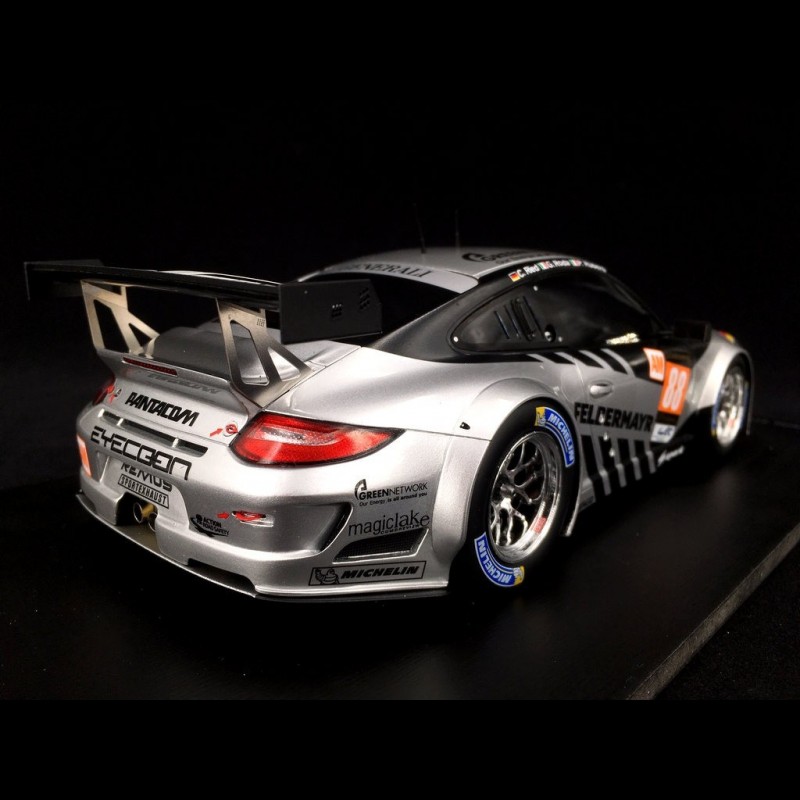 Porsche 911 type997 GT3 RSR Proton n° 88 Le Mans 2013 1/18 Spark