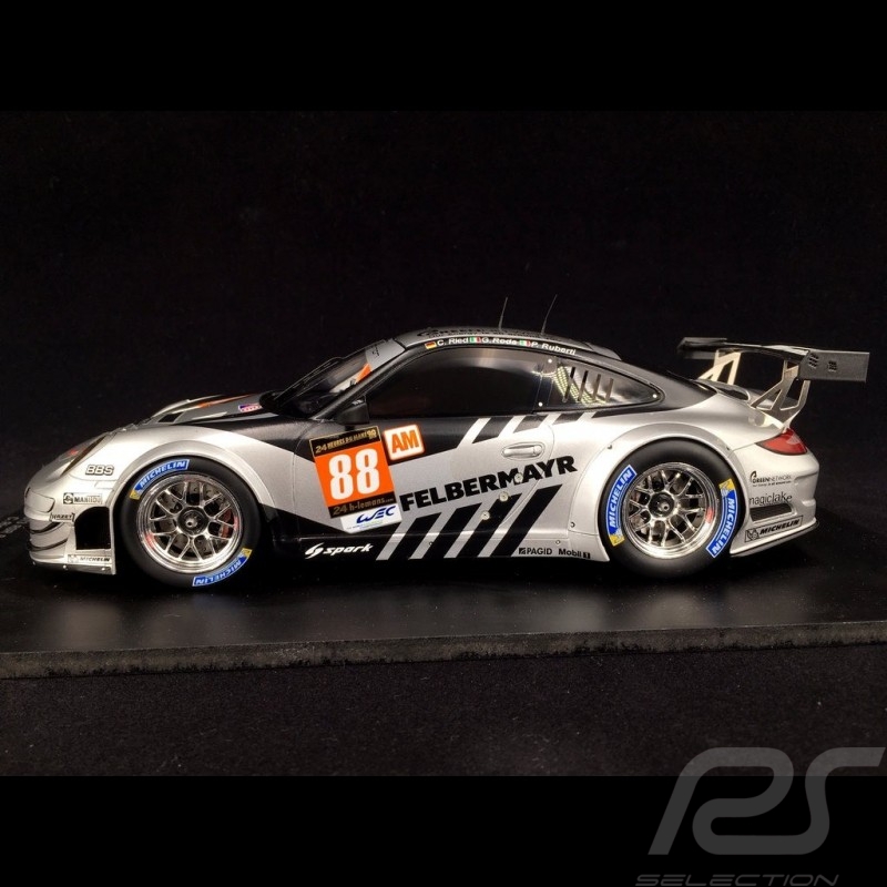 Porsche 997 GT3 RSR Proton n° 88 Le Mans 2013 1/18 Spark 18S106