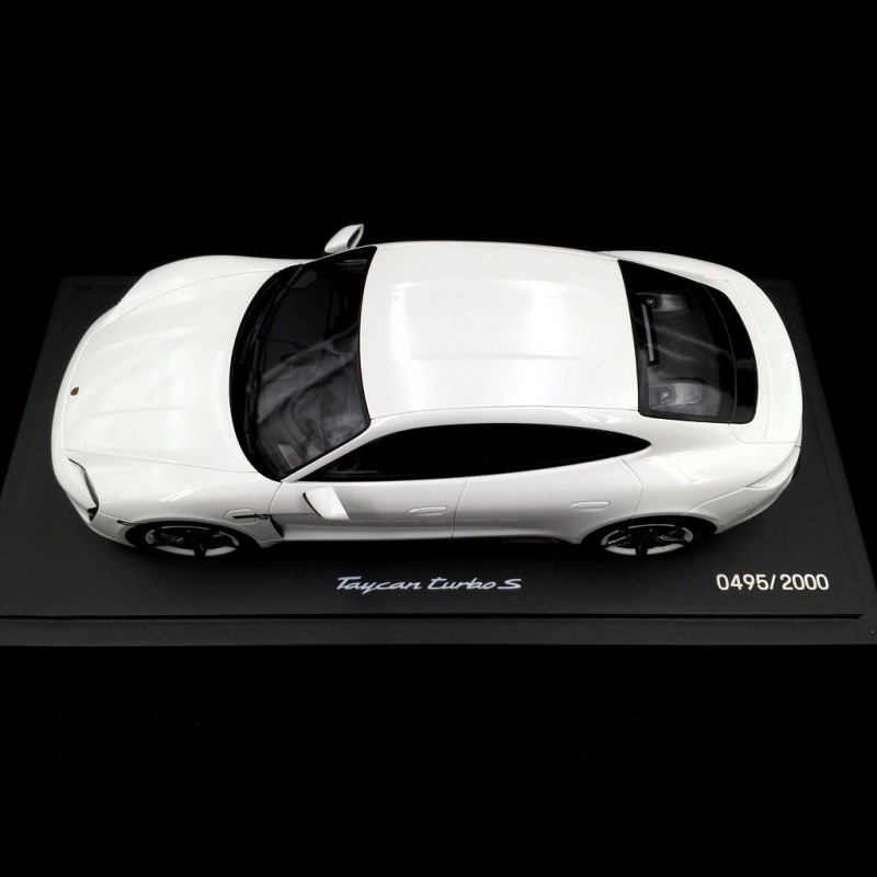 Porsche Taycan Turbo S 2019 Carrara white with display case 1/18 Minichamps  WAP0217800L