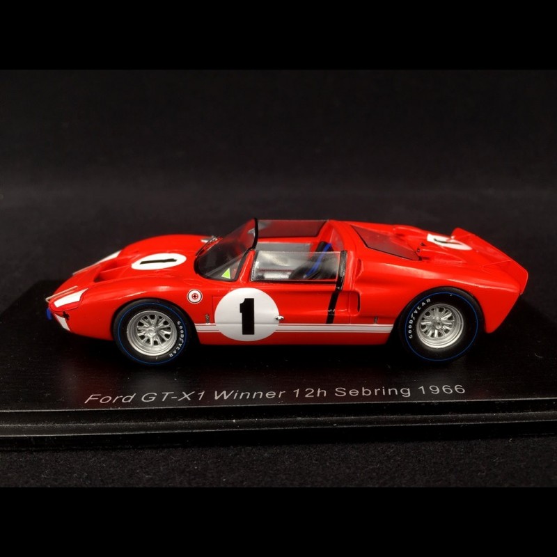 1966 Ford GT 40 X1 ROADSTER MILES-RUBY SEBRING 12 HOURS PHOTO A.015601