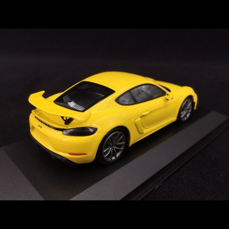 Porsche 718 Cayman GT4 type 982 2019 Racing Yellow Porsche