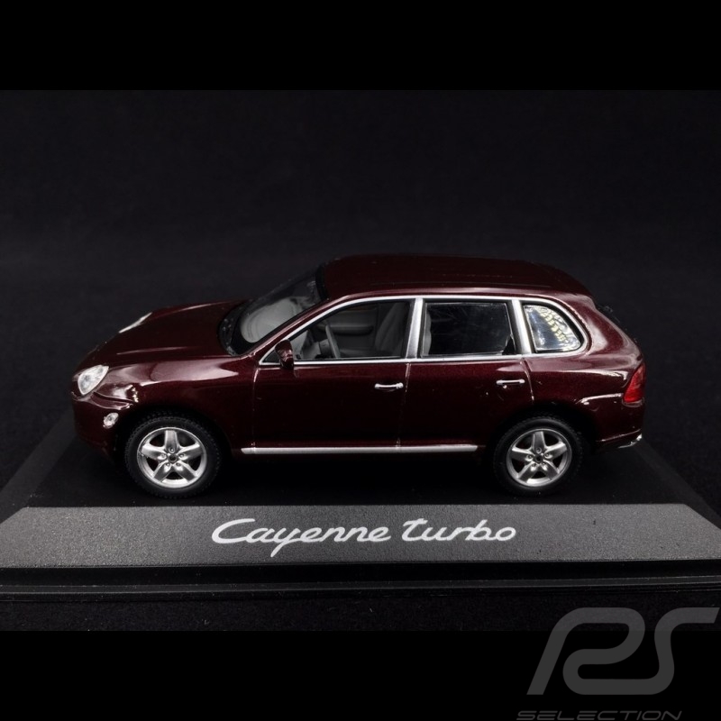Porsche Cayenne Turbo bordeaux métallisé Porsche Cayenne Turbo bordeaux métallisé