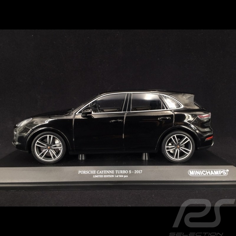 Porsche Cayenne Turbo S 2017 black 1/18 Minichamps 155066070 Porsche Cayenne Turbo S 2017 black 1/18 Minichamps 155066070