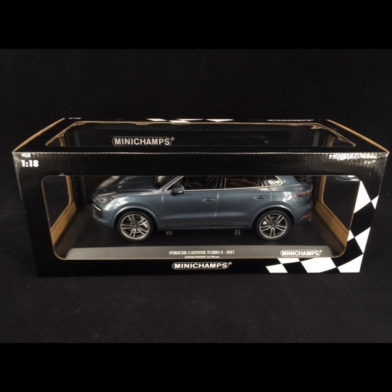 Porsche Cayenne Turbo S 2017 blue 1/18 Minichamps 155066071