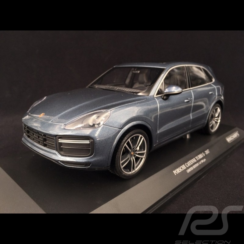 Porsche Cayenne Turbo S 2017 bleu 1/18 Minichamps 155066071