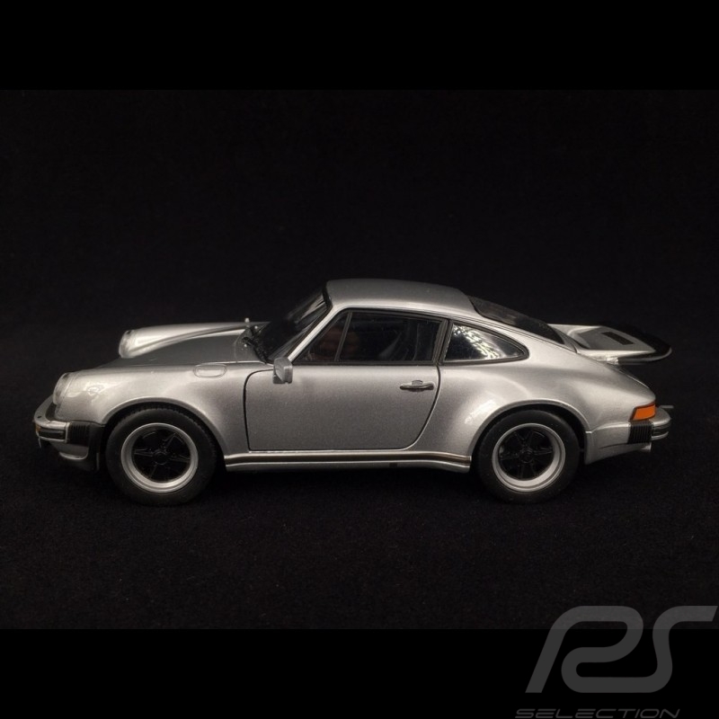 Porsche 911 Turbo 3.0 1974 silber grau 1/24 Welly 24043