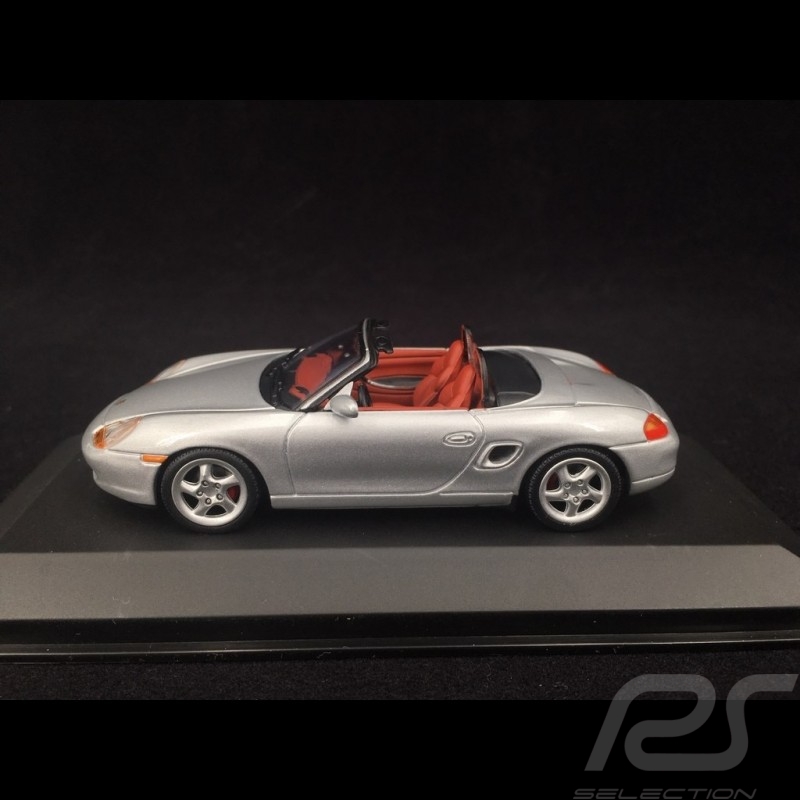 Porsche Boxster S type 986 1999 argent 1/43 Minichamps 430068030