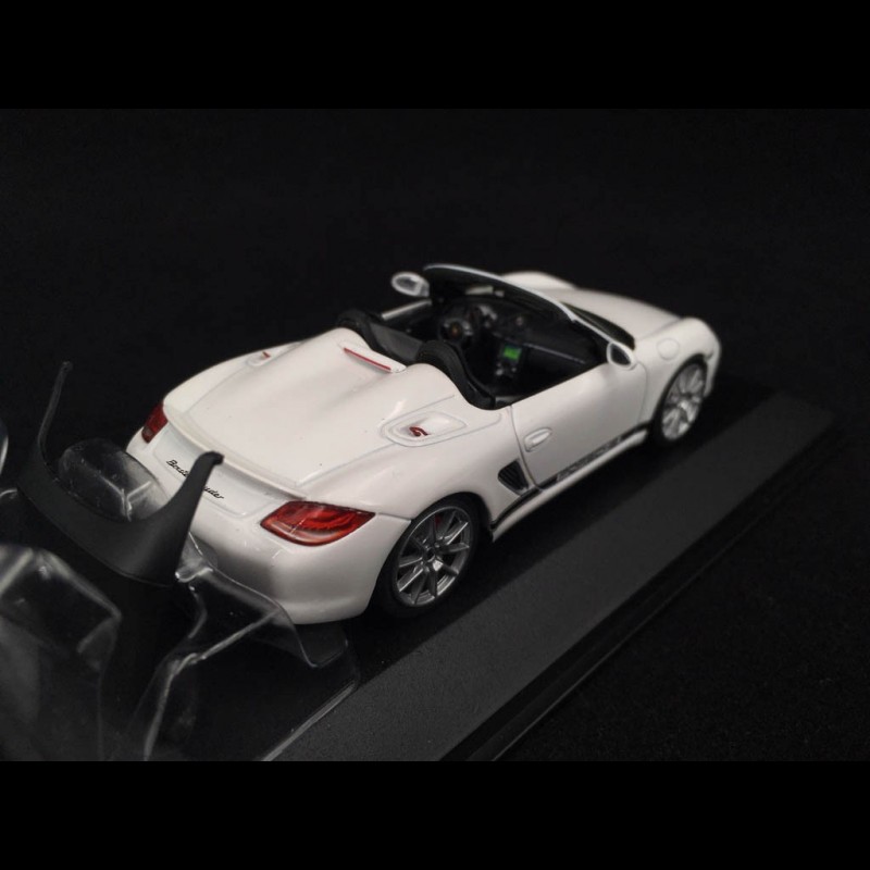 Porsche Boxster Spyder 2010 white 1/43 Minichamps WAP0201010A