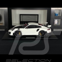 Porsche 911 GT2 RS type 991.2 2018 White 1/8 Minichamps 800620000