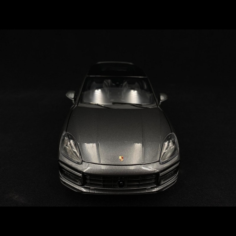 Porsche Cayenne Turbo coupé 2019 Gris Quartz 1/18 Norev 187670