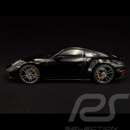 Porsche 911 Turbo S type 992 noir intense métallisé  jet black metallic Tiefschwarzmetallic  2020 1/18 Minichamps WAP02117B0L002