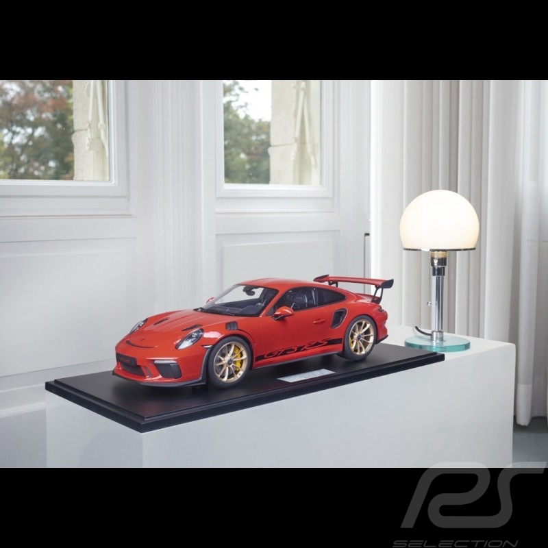 Précommande Porsche 911 GT3 RS type 991 2018 rouge indien 1/8 Minichamps 800640000