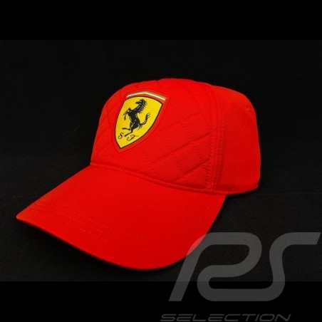 Casquette Ferrari emblème écusson rouge