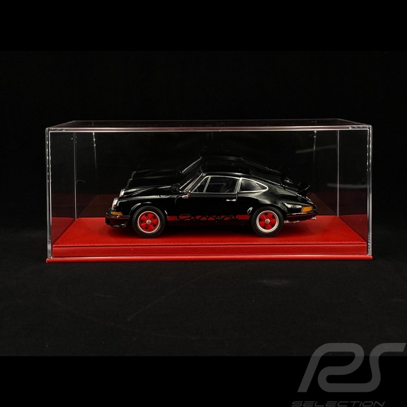 Vitrine 1/18 pour miniature Porsche Base rouge simili cuir qualité premium Vitrine 1/18 pour miniature Porsche Base rouge simili cuir qualité premium