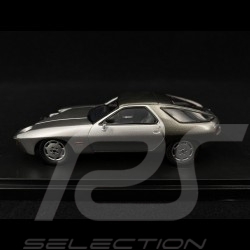 autocult Book of the Year 2020 Porsche 928 PES German/English 1/43