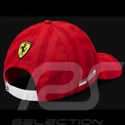 Casquette Ferrari emblème écusson rouge