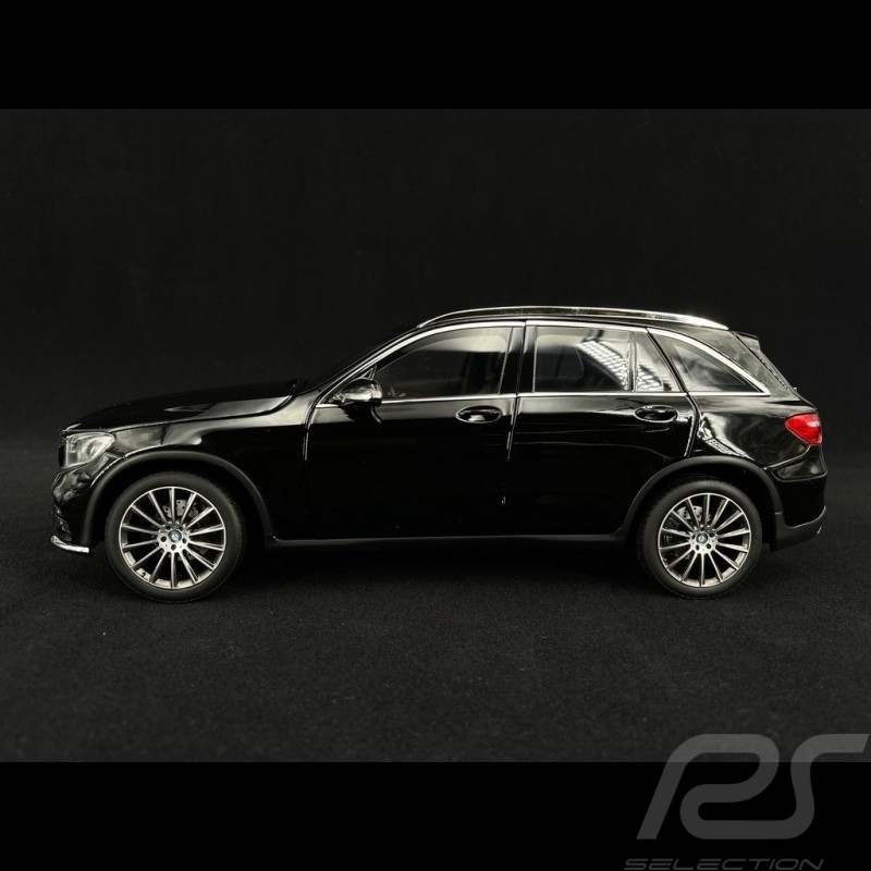 Mercedes Benz GLC 2015 schwarz 1/18 Norev 183791