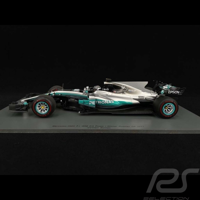 Mercedes Benz AMG Petronas F1 n° 77 Sieger GP Russland 2017 1/18 Spark 18S301