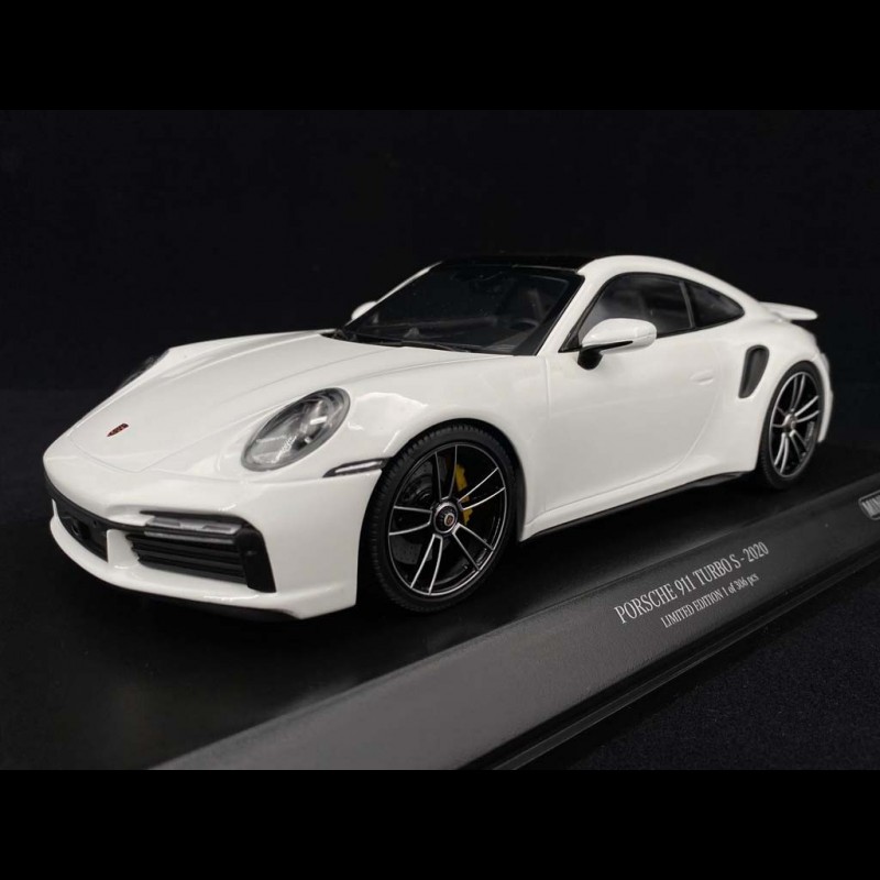 Porsche 911 Turbo S type 992 2020 white 1/18 Minichamps 153069078