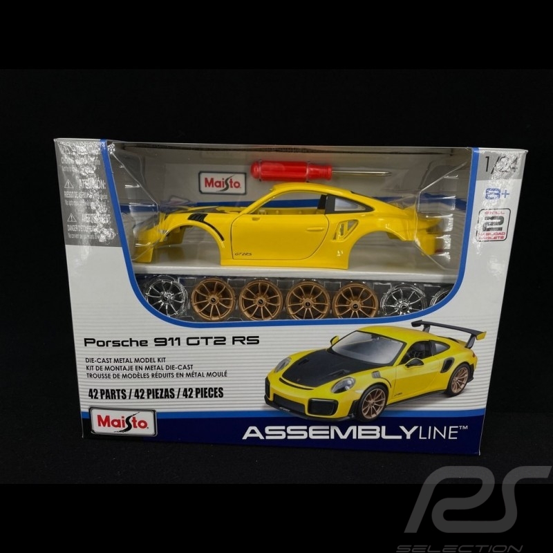 Porsche 911 GT2 RS type 991 phase II 2018 jaune / carbone kit à monter 1/24 Maisto 39523