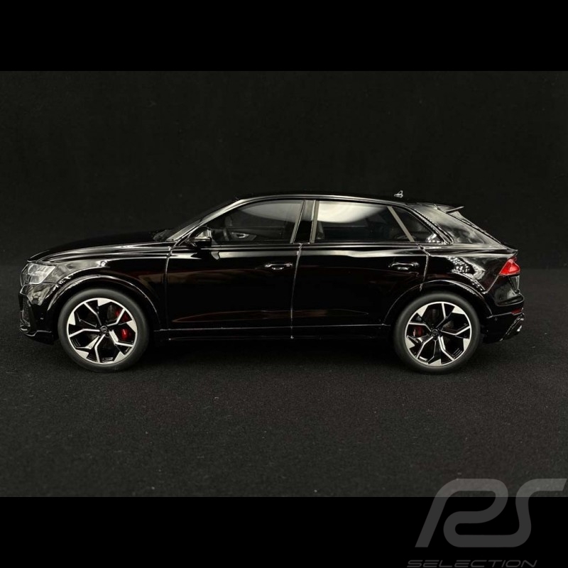 Audi RS Q8 2020 Tiefschwarz 1/18 GT Spirit GT305