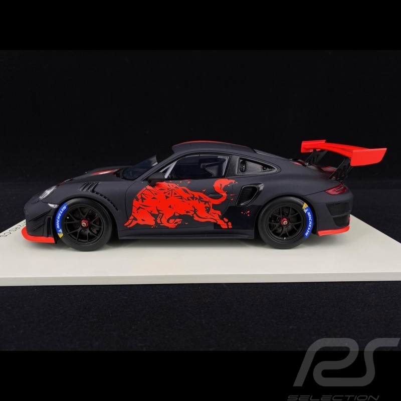 Porsche GT2 RS Clubsport Red Bull 2019 Black Red 1/18 Spark 18S514
