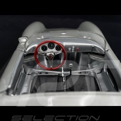 Porsche 550 A Spyder gris 