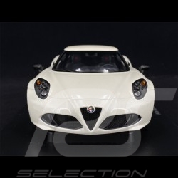 Alfa Romeo 4C 2013 Blanc Crème 1/18 AutoArt 70188