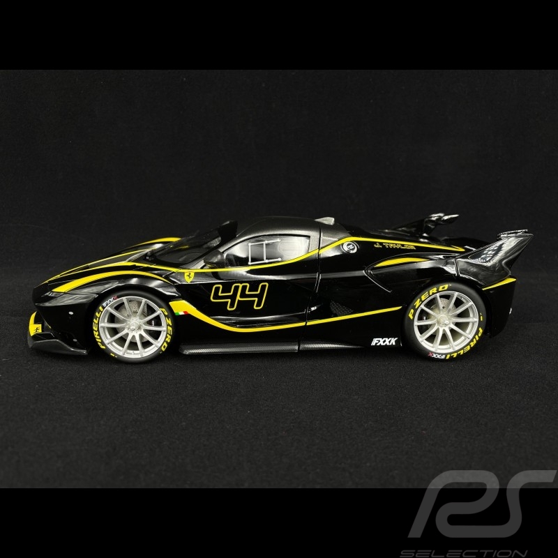Ferrari FXX-K n° 44 Black Yellow 1/18 Bburago 16907B