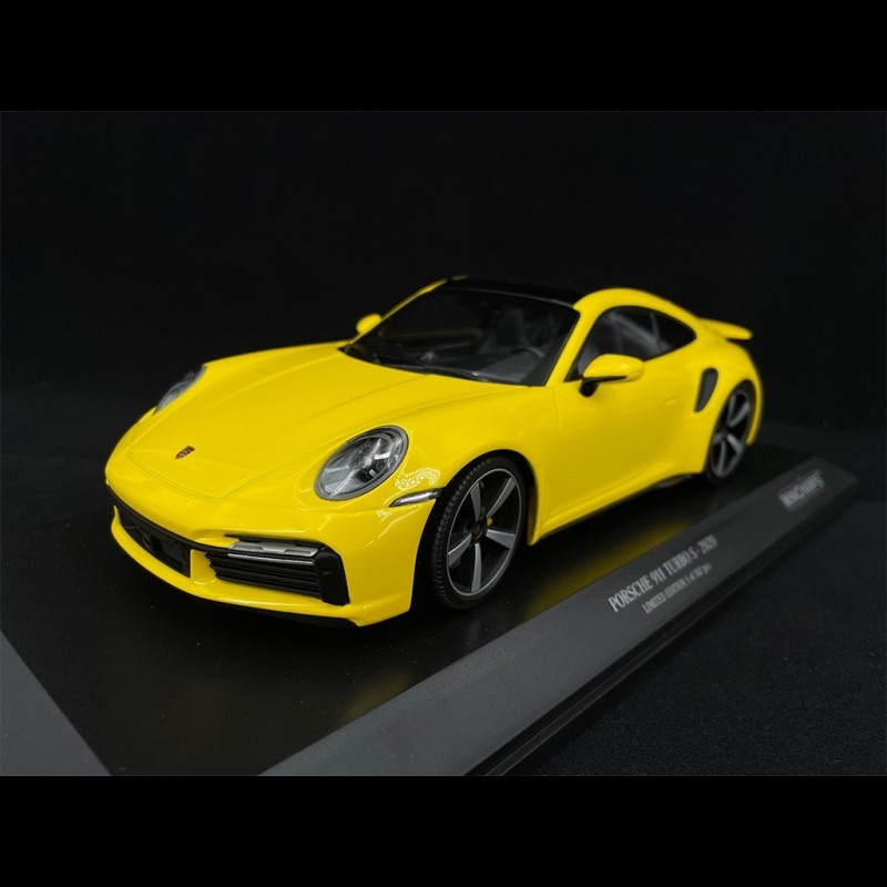 Porsche 911 Turbo S Type 992 2020 Racing Yellow 1/18 Minichamps 155069071