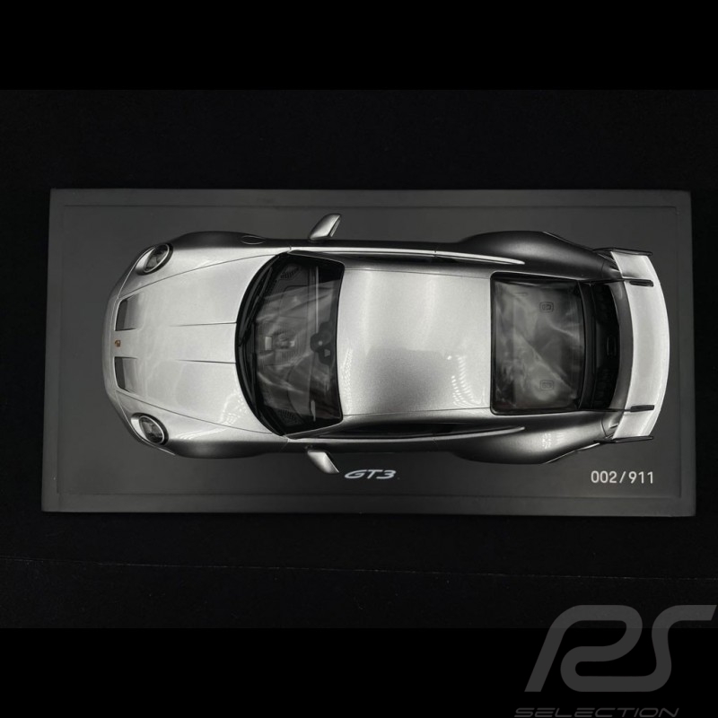 Porsche 911 GT3 type 992 2021 gris GT métallisé Silber Silver 1/18 Spark WAP0211490M003