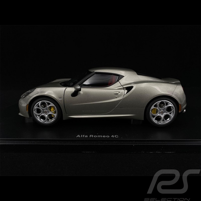 Alfa Romeo 4C 2013 Gris grey grau Metallisé 1/18 AutoArt 70187
