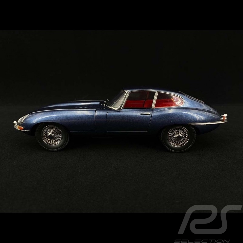 Jaguar E Type RHD 1961 Dark Blue 1/18 Kyosho KYO8954BL
